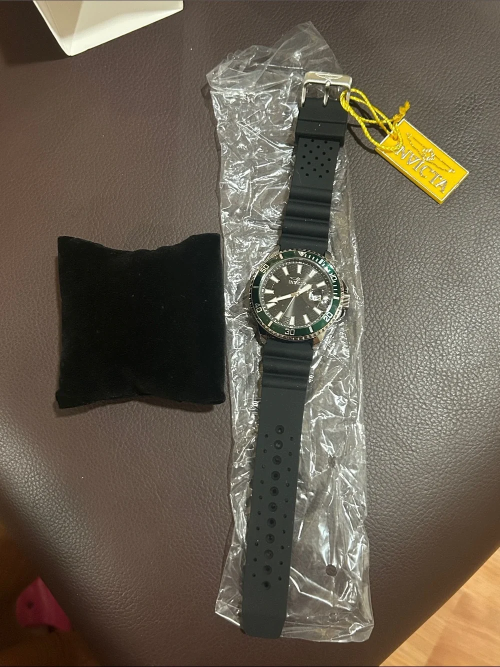 Invicta Pro Diver Stainless Steel Japan Movement 50M-Water Resistant Watch in🖤💚🩶